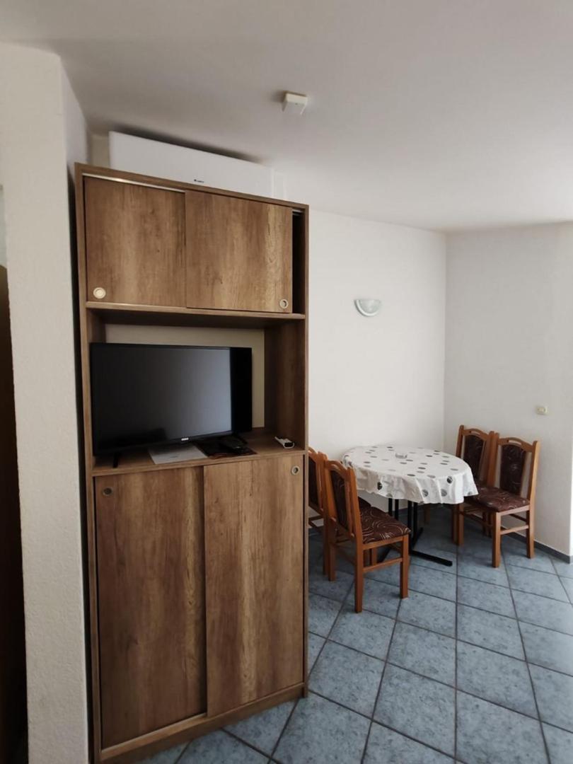 Villa Raguz Sa Privatnom Plazom I Garazom Neum Exterior foto